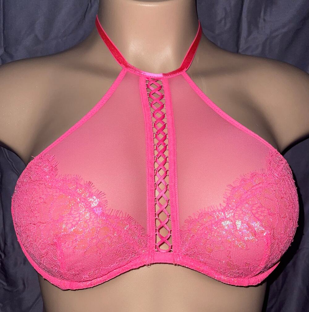 SMALL HOT PINK VICTORIA'S SECRET VERY SEXY BRALETTE